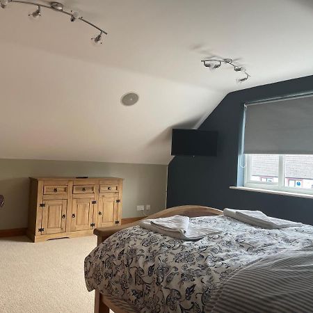 Fabulous 2 Bed Apartment Пенрит Екстериор снимка